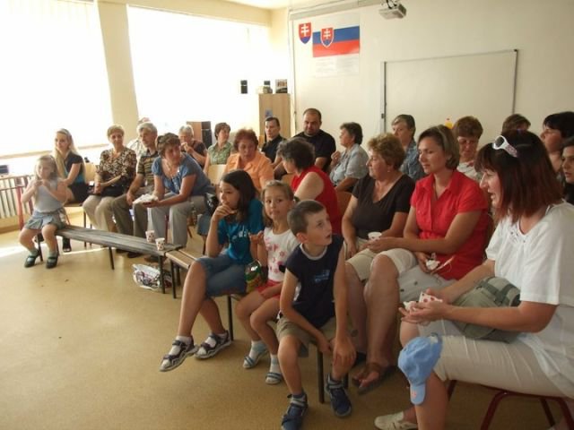 250502_126298664119829_100002190873856_198789_4054315_n