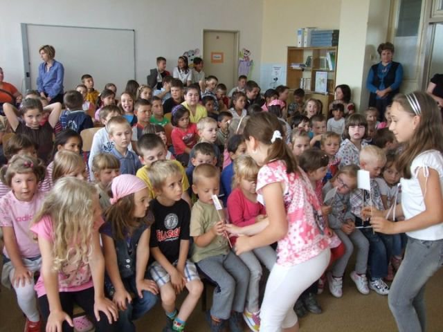 253493_125554337527595_100002190873856_193611_2575773_n