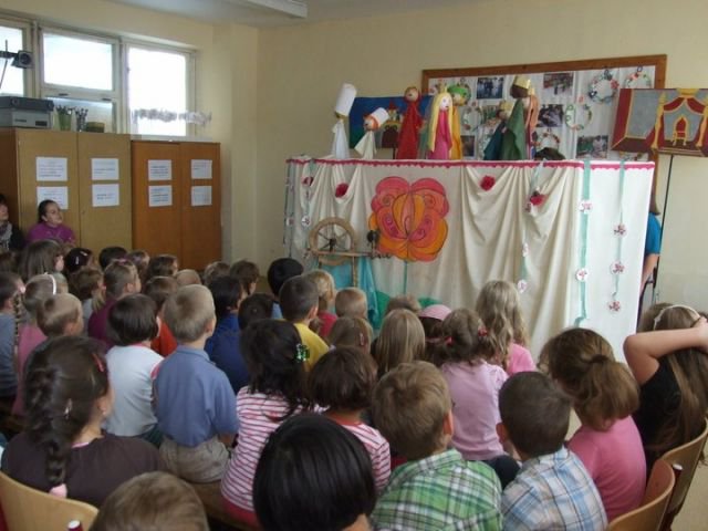 259928_125553877527641_100002190873856_193601_6450048_n