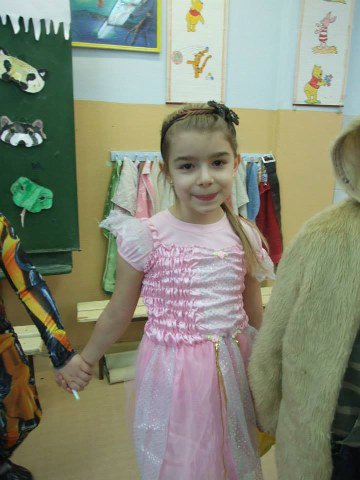 1623633_595753920507632_2074726754_n