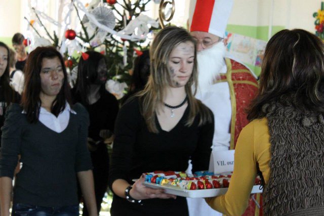 1466109_558326377583720_323804862_n